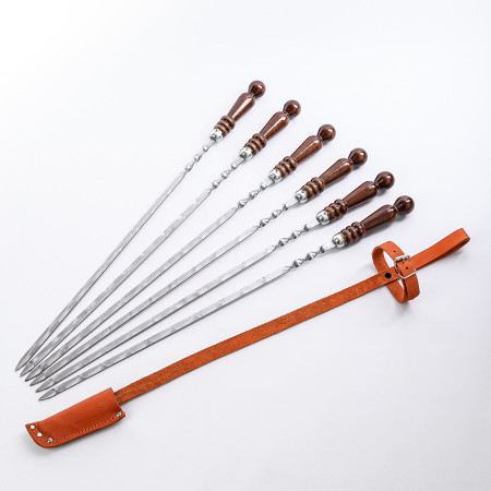 A set of skewers 670*12*3 mm in a leather quiver в Майкопе